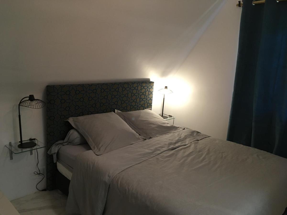 Bed and Breakfast La Forge De La Coudraie Pleugueneuc Экстерьер фото