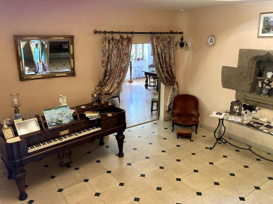 Bed and Breakfast La Forge De La Coudraie Pleugueneuc Экстерьер фото